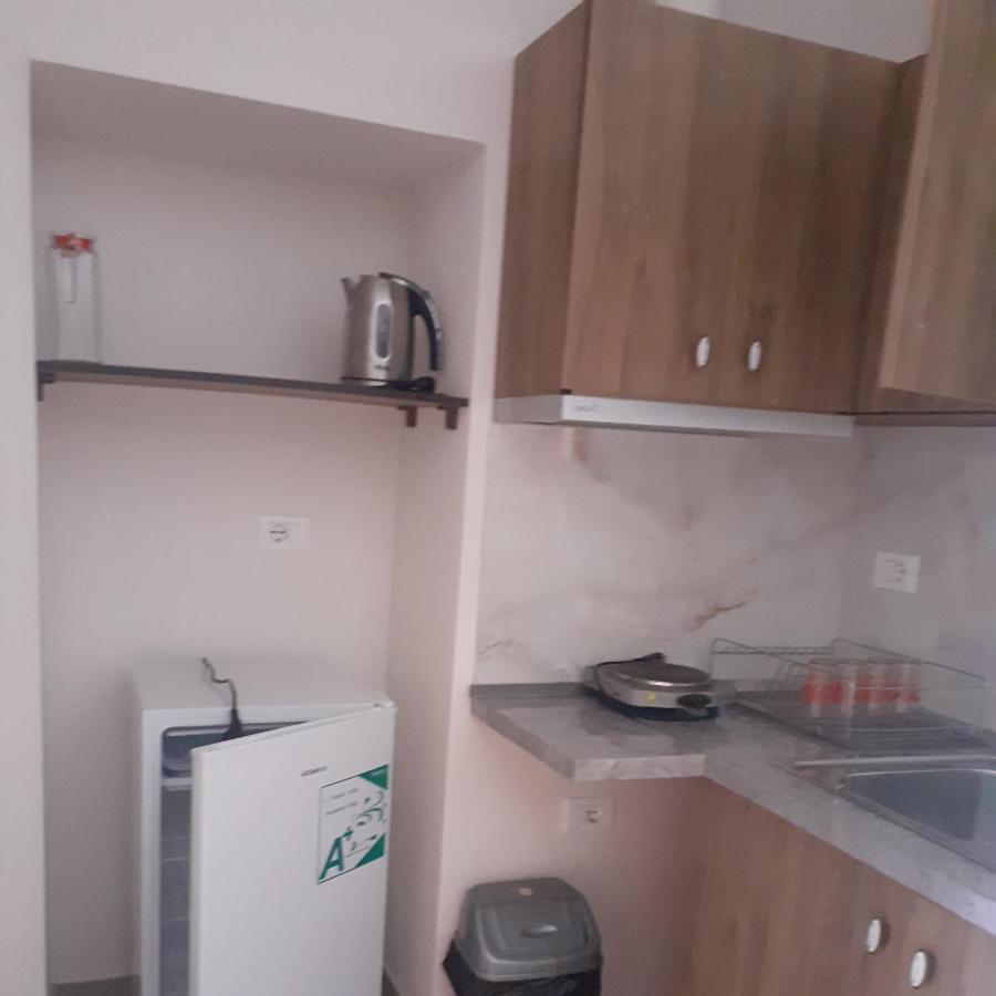 Bona'S Home Tushemisht Bagian luar foto