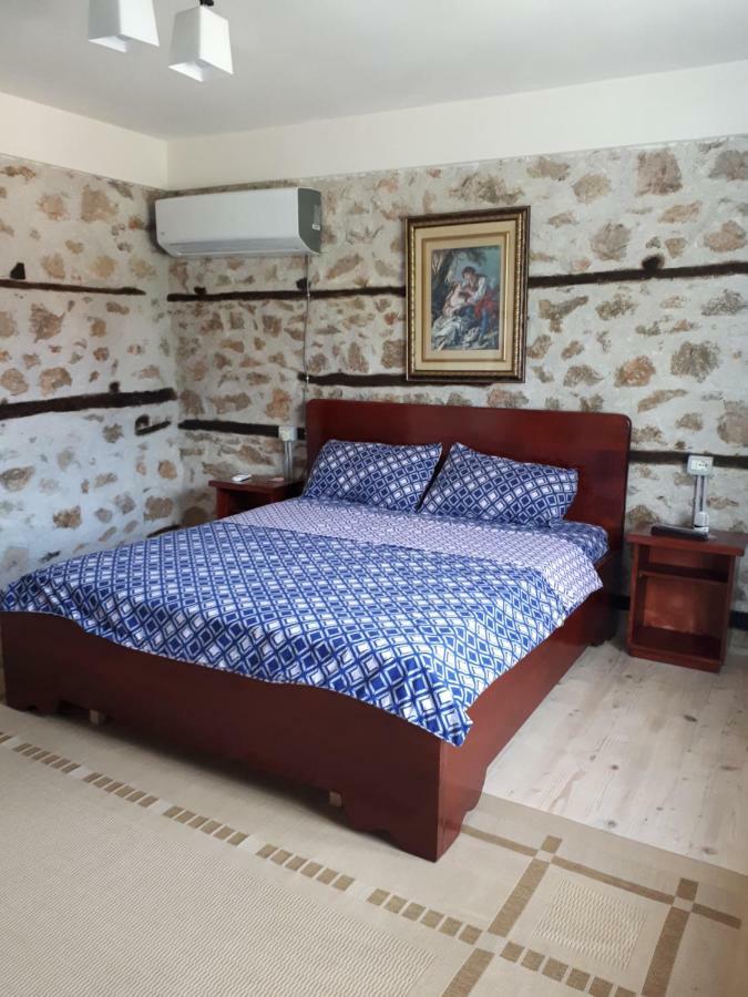Bona'S Home Tushemisht Bagian luar foto