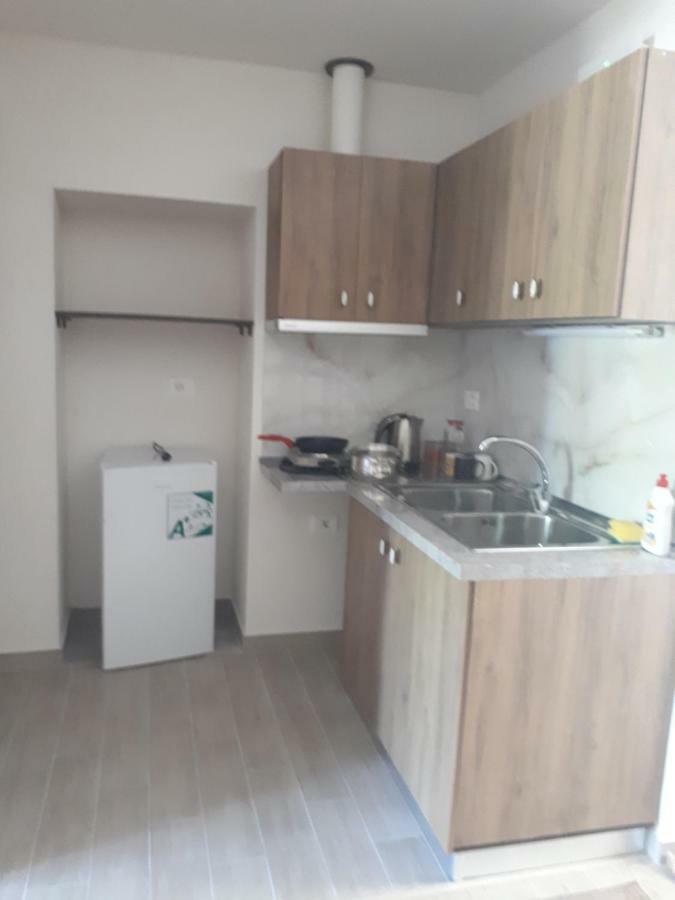 Bona'S Home Tushemisht Bagian luar foto