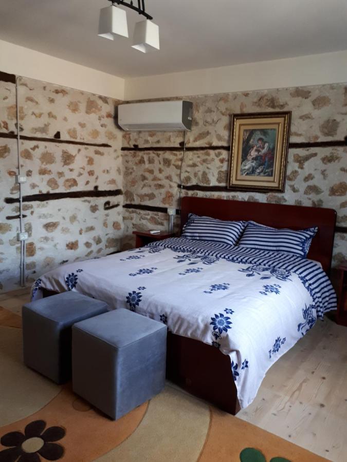 Bona'S Home Tushemisht Bagian luar foto